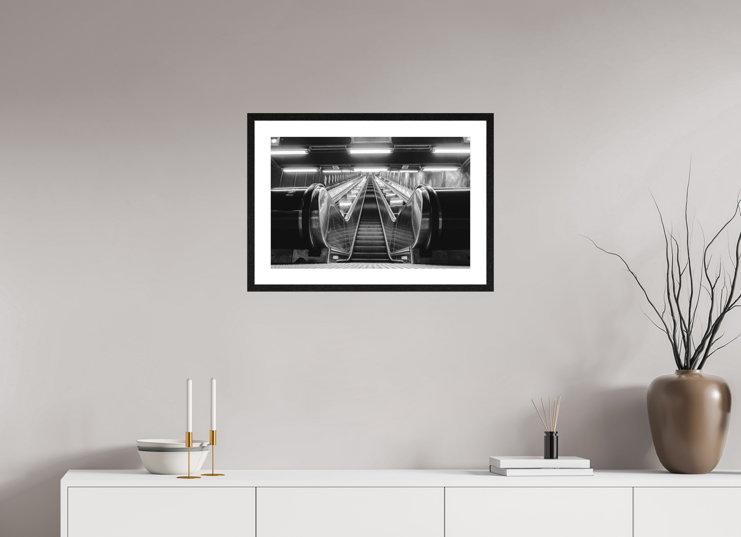 60 x 40 cm, Fine Art N&B Cadre noir Ascension Silencieuse – Tirage photo fine art noir et blanc